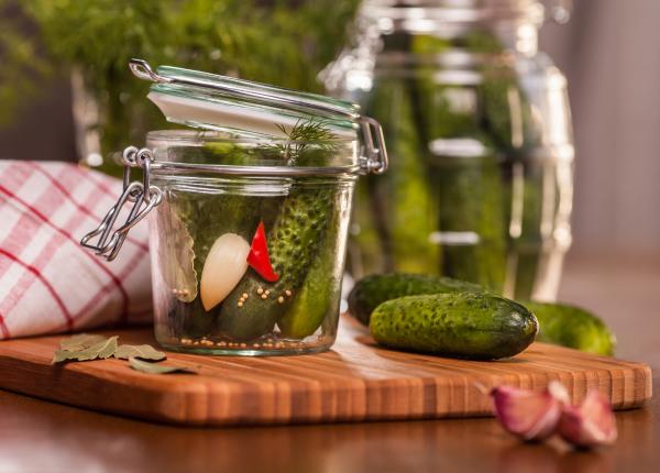 motivul pentru care ar trebui sa alegi muraturile in saramura florin balanica sursa buna de probiotic