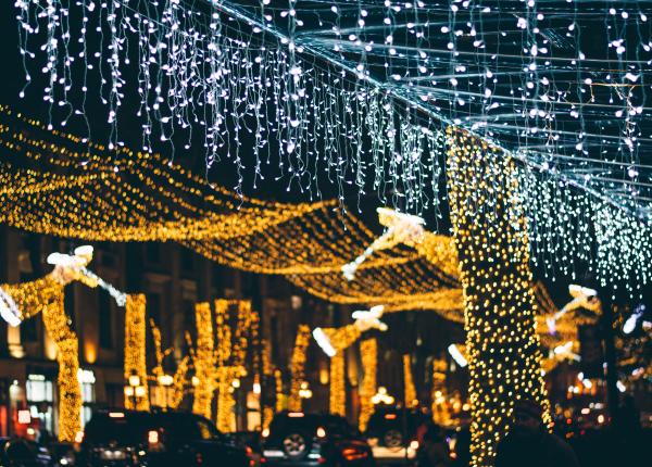 impactul luminilor festive asupra omului si mediului inconjurator cum ne putem bucura de craciun si revelion in mod responsabil de ce led urile sunt cele mai potrivite