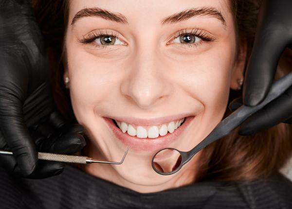 smaltul dintilor bariera de protectie a danturii tale