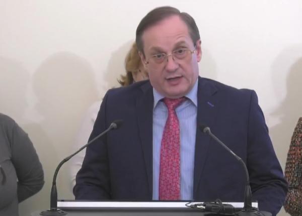 cosmin alexandrescu semnal de alarma un consult medical costa 35 lei cat dati pe un pachet de tigari cat dati pe unghiute cum credeti ca mai putem sa ramanem aici