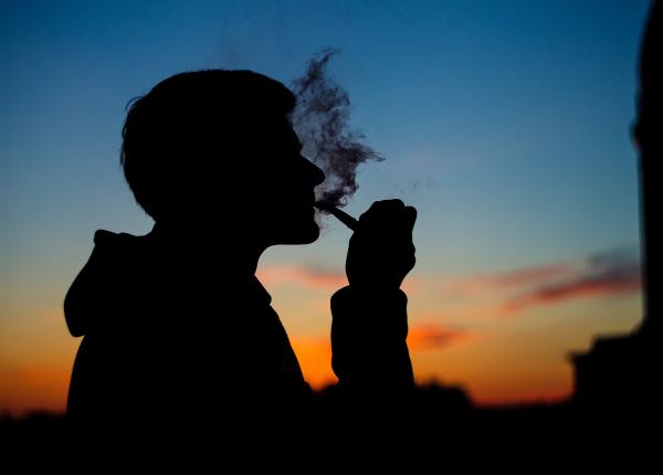 ce se intampla daca fumezi inainte de culcare