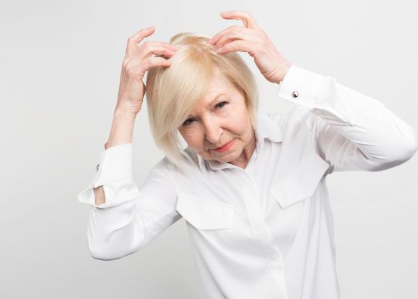 cand apar de fapt primele fire albe de par cand apar de fapt primele fire albe de par