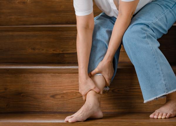 semnalul de alarma transmis de crampele musculare