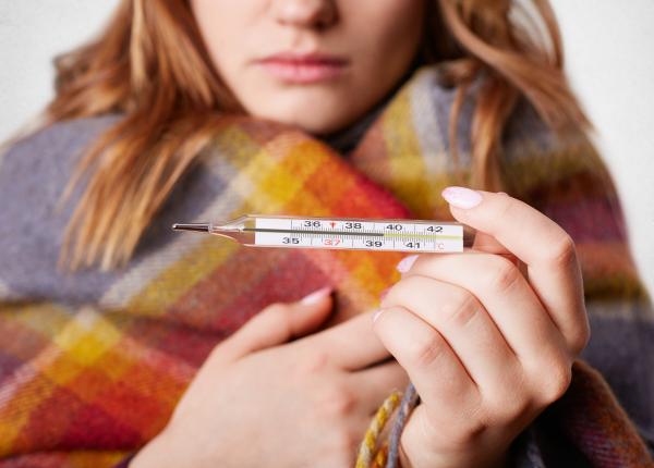 temperatura febra adrian marinescu cald in camera