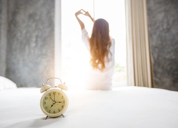 ce inseamna daca te trezesti inainte de a suna alarma ceasului