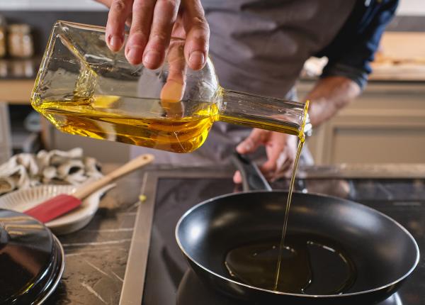 ce fel de ulei se foloseste la prajit