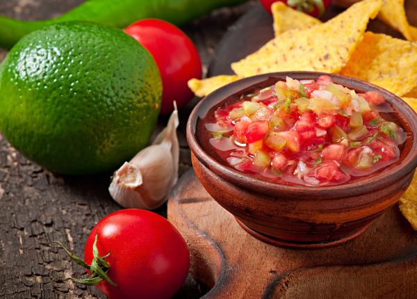 6 condimente sanatoase urmate de 6 alegeri daunatoare