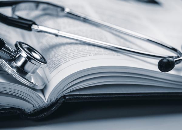 ce se intampla azi 22 februarie in lumea medicala de ce fda avertizeaza impotriva utilizarii ceasurilor inteligente si de ce spitalele din coreea de sud sunt in alerta rosie