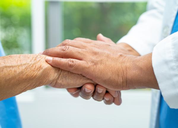 cand devine tremuratul mainilor un motiv de ingrijorare