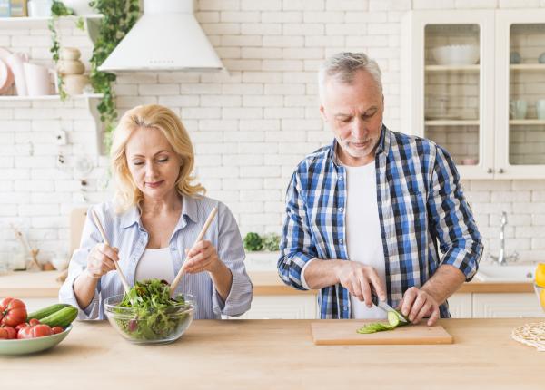 dieta care imita postul poate ajuta la inversarea imbatranirii biologice cu 2 5 ani