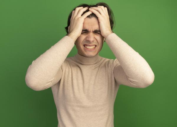 atacurile de panica cauze si simptome factorii care pot declansa un atac de panica pot sa nu aiba legatura cu stresul