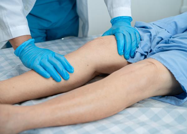 boala cardiaca mortala care poate fi confundata cu afectiunile pielii tromboza venoasa profunda