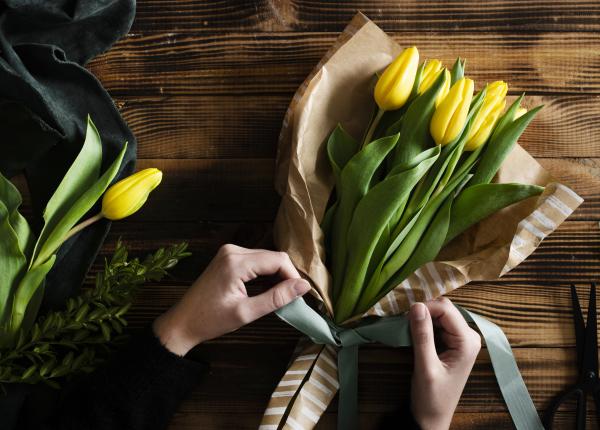 semnificatia lalelelor in traditia martisorului