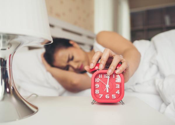 ce boala ai putea avea daca nu te poti trezi cand suna ceasul