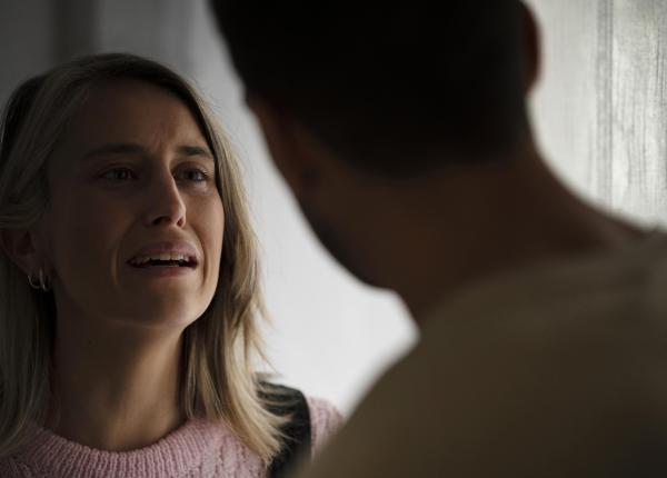 bright sky solutie impotriva violentei domestice vodafone