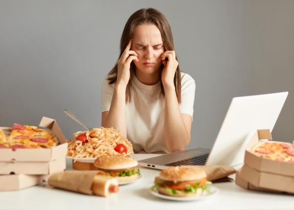 cum modifica stresul relatia noastra cu mancarea de ce poate modifica gustul alimentelor