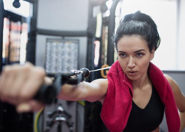 ce se intampla daca porti machiaj in timp ce faci exercitii fizice