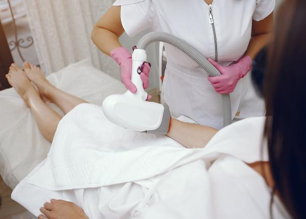 cum ne pregatim corpul inainte de epilarea definitiva andreea tudorache nu trebuie sa mai suferim tehnologia a avansat foarte mult acum este totul simplu si nedureros