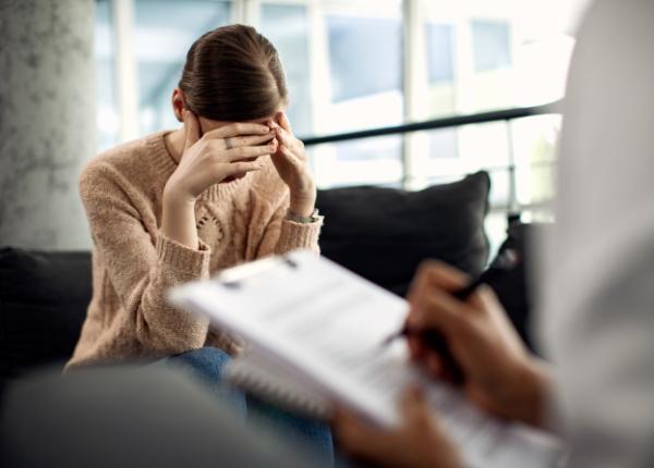 adriana drobescu terapeut holistic la ultrapsihologie rolul terapiilor energetice in depresie