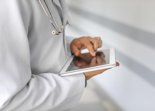 la zi in medicina epidemie de dengue in sua reglementari noi pentru tigarile electronice controverse privind proprietatea intelectuala din china