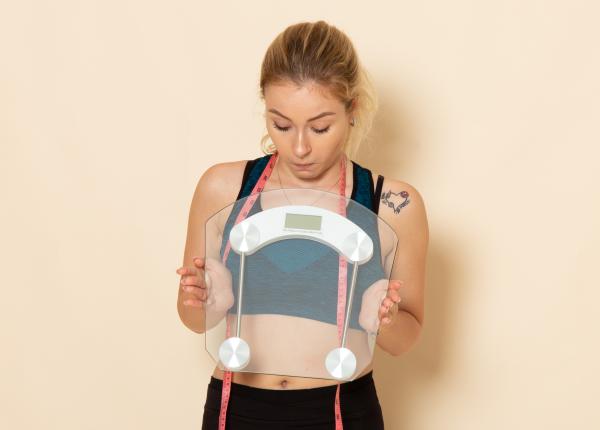 slabitul rapid nu este o solutie alina epure trebuie sa intelegem nevoile corpului nostru solutiile rapide nu sunt eficiente