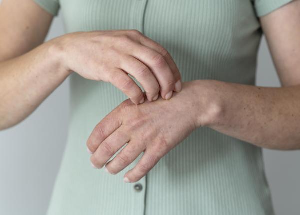 primul semn al urticariei si stresul o poate declansa care sunt metodele de tratament primul semn al urticariei si stresul o poate declansa care sunt metodele de tratament