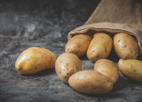 greseala pe care o facem cand depozitam cartofii si duce la cancer