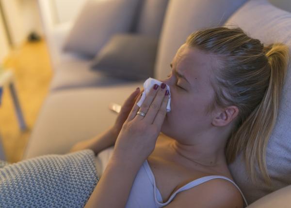 factorii care agraveaza alergiile in timpul noptii factorii care agraveaza alergiile in timpul noptii
