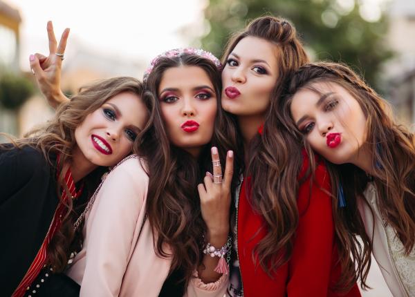 frumusetea la tipar dr dana miricioiu nu se potrivesc tuturor femeilor buzele foarte mari obrajii proeminenti sau nasucurile mici nu este bine