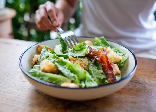 mesaj pentru persoanele care au tinut post ligia pop mancam putin in prima zi in a doua zi mancam putin mai mult