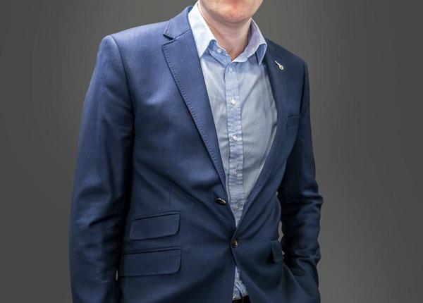 james murphy director stiintific si de cercetare bat este imperativ sa vorbim cu mai multa claritate despre nicotina versus fumat