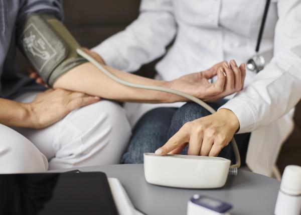 semnul de pe degete care arata ca ai hipertensiune