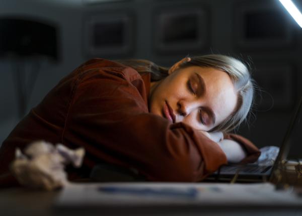 de ce sa acorzi importanta cuvenita somnului pe masura ce imbatranesti