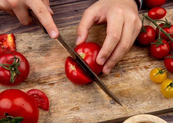 cine nu trebuie sa manance rosii ulcer