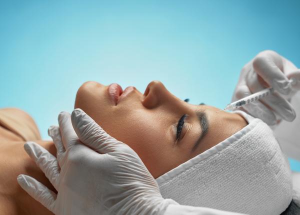 interventiile cu acid hialuronic la mare cautare p interventiile cu acid hialuronic la mare cautare p