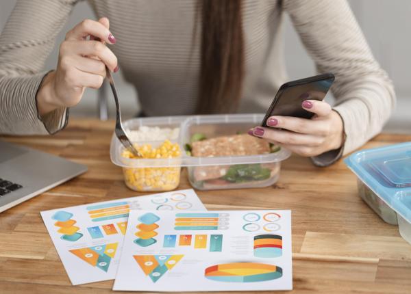 cum te pot ajuta macronutrientii sa iti atinzi obiectivele de pierdere sau crestere in greutate monitorizarea macronutrientilor pentru o alimentatie corecta