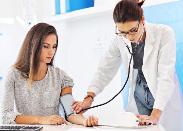 hipertensiunea arteriala la adultii intre 20 si 40 de ani