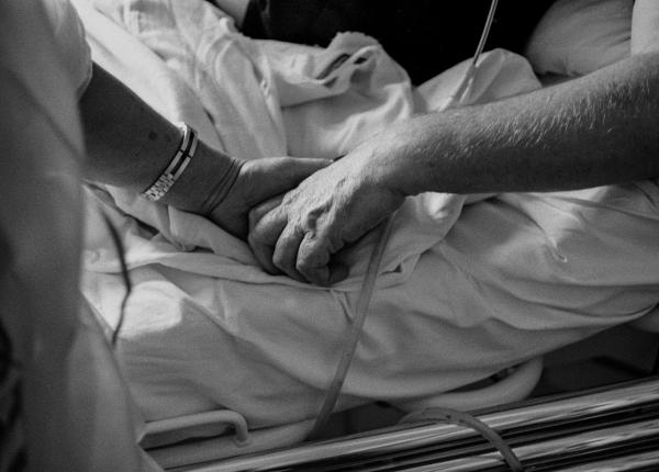 cum trebuie abordate problemele persoanelor aflate pe moarte