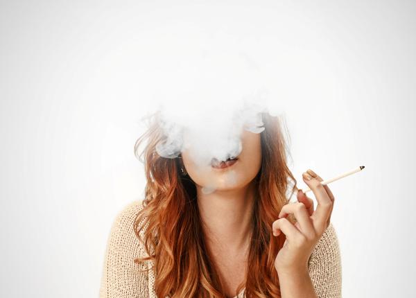 sunt 6000 7000 de substante in fumul de tigara mihai bundoi temperaturile ajung la 850 900 de grade arderea e problema