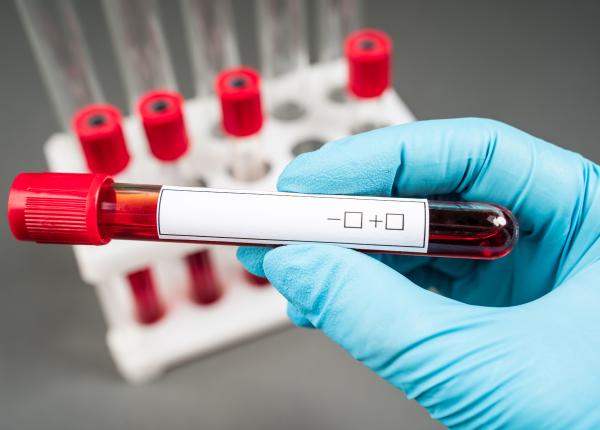 testul de sange care poate identifica 67 de boli