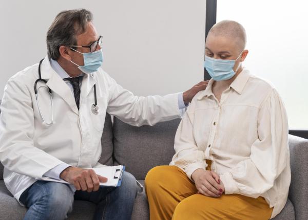 balonarea si durerea de stomac testele de sange pot dezvalui riscul de cancer