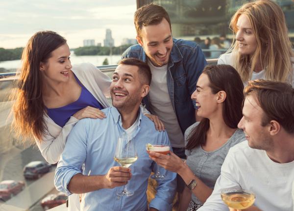 viata ca ambivert echilibrul intre introvert si extrovert