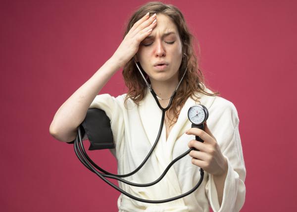 hipertensiunea arteriala creste riscul de migrena la femei