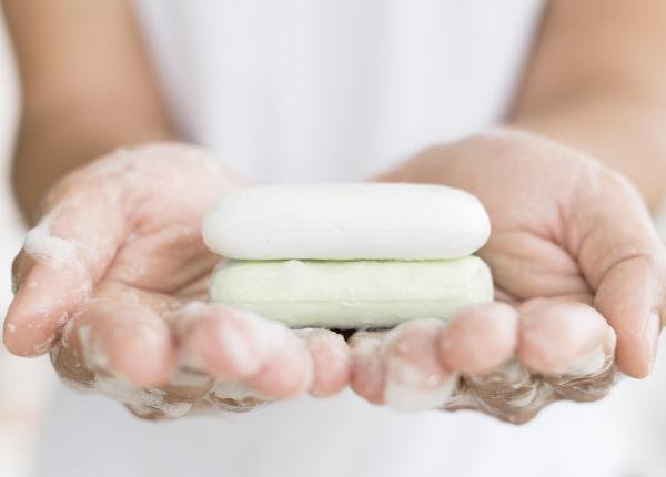 sapunuri toxice de la branduri cunoscute vandute contin bmhca