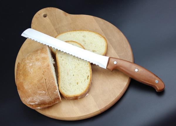 de ce cutitul de paine are zimti