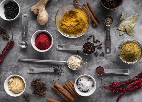 condimente care sustin sanatatea si lupta impotriva inflamatiei