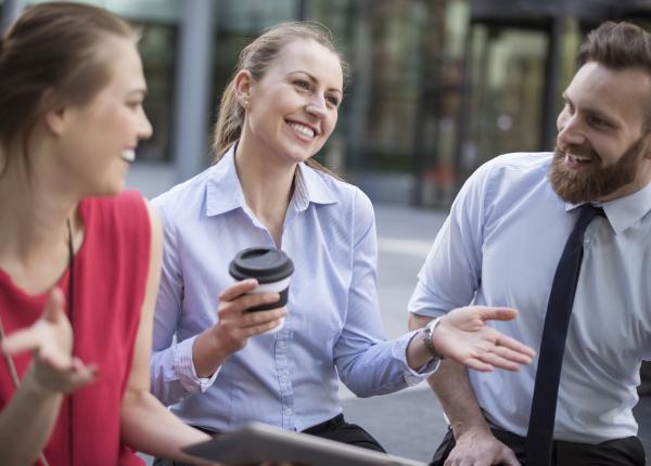 de ce simtim nevoia de socializare