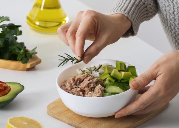 dieta mediteraneana si omega 3 reduc inflamatia asociata cu acneea dieta mediteraneana si omega 3 reduc inflamatia asociata cu acneea