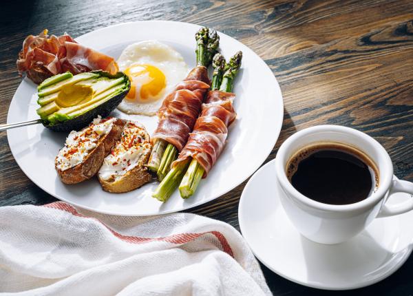 cafeaua si proteinele o combinatie esentiala pentru un stil de viata sanatos