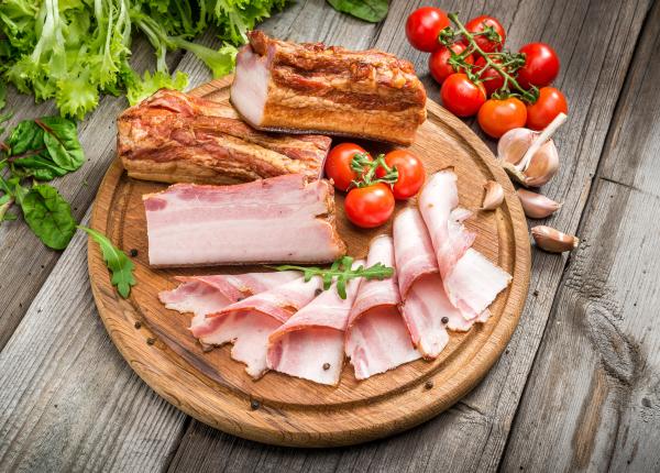 ce se intampla cand mananci slanina sau afumaturi prof dr emerit silviu constantinoiu induc reflux